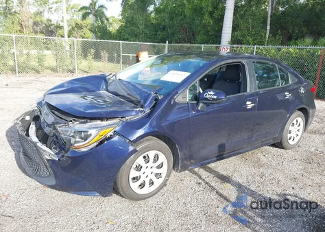 2021 Toyota Corolla Le z USA, uszkodzony, nr VIN 5YFEPMAEXMP267421